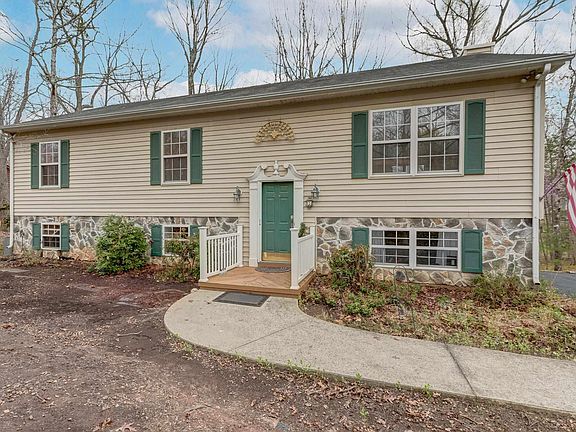 3rd image of 7 N Bearwood Dr