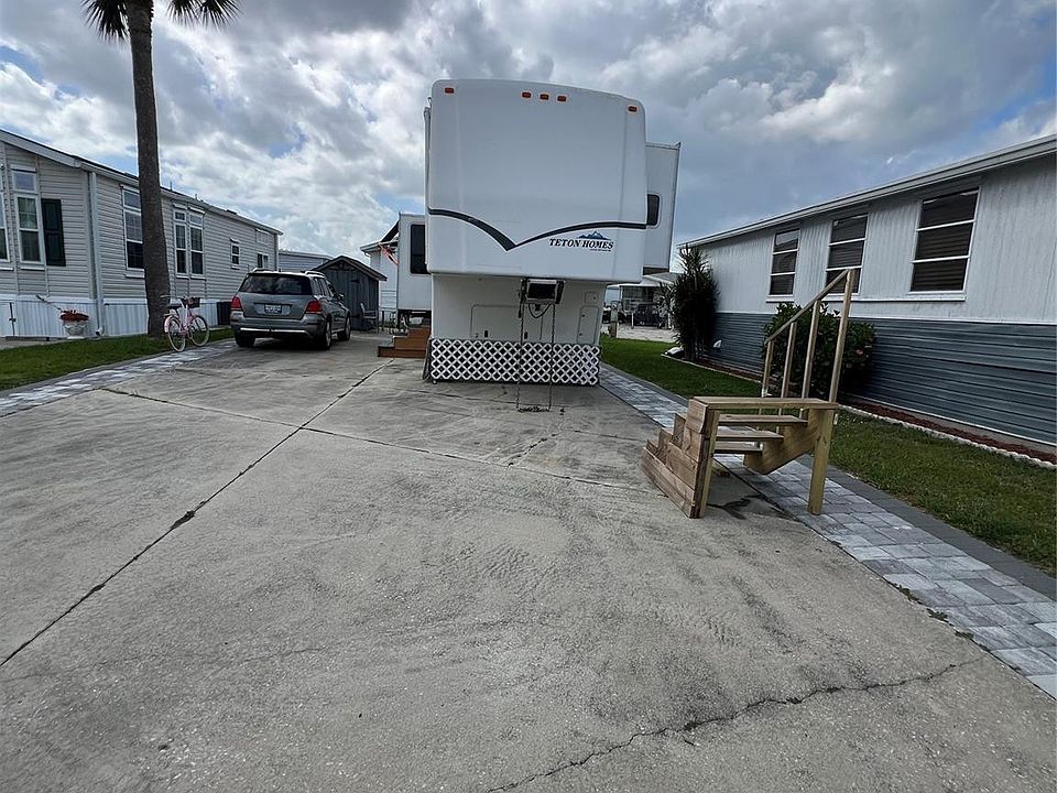 1st image of 5355 SE 64th Terrace