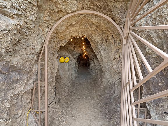 4th image of * S Stone Ridge Road #A