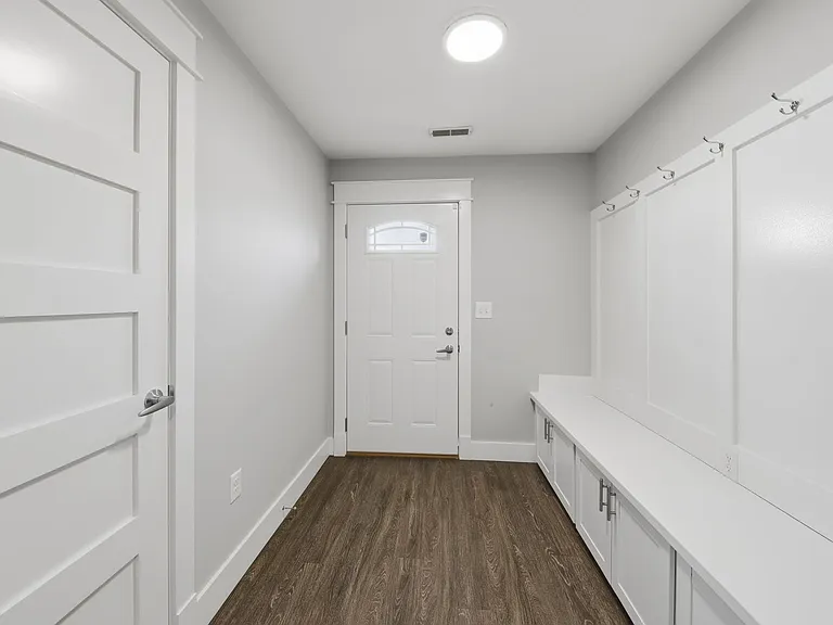 3310 Plateau Pl — Photo 44