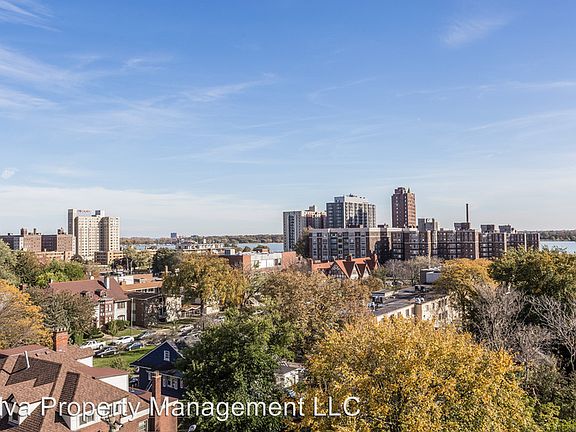 5th image of 1000 Van Dyke St APT 600