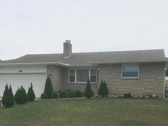 2nd image of 993 Janet Dr