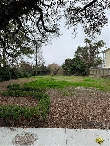1st image of 307 Fairway Dr