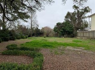 307 Fairway Dr, New Orleans, LA 70124