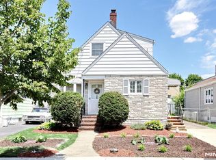 140 Carlyle Ct, Carlstadt, NJ 07072