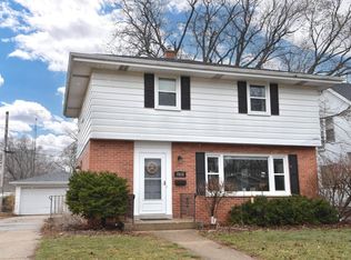 7822 8th AVENUE, Kenosha, WI 53143