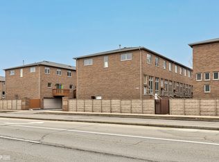 6816 W 65th St APT 5, Chicago, IL 60638