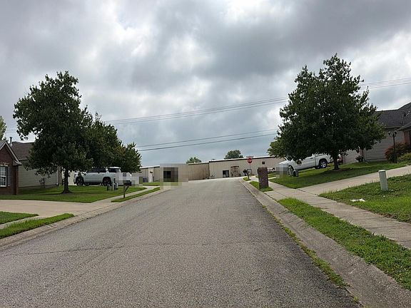 5th image of 4721 Boardwalk Dr