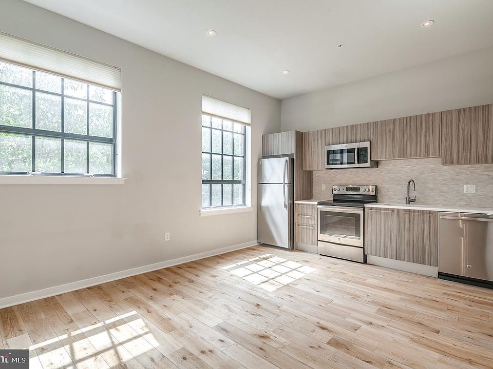 1st image of 412-26 S 13th St #209