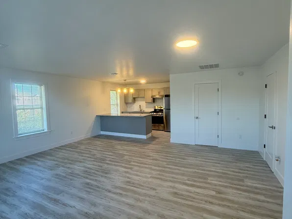 1012 Dekalb St #1, Bridgeport, PA 19405
