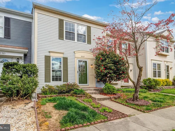 6567 Old Carriage Dr, Alexandria, VA 22315