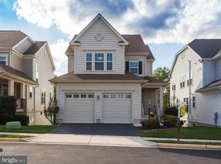 9814 Amsterdam St, Lorton, VA 22079