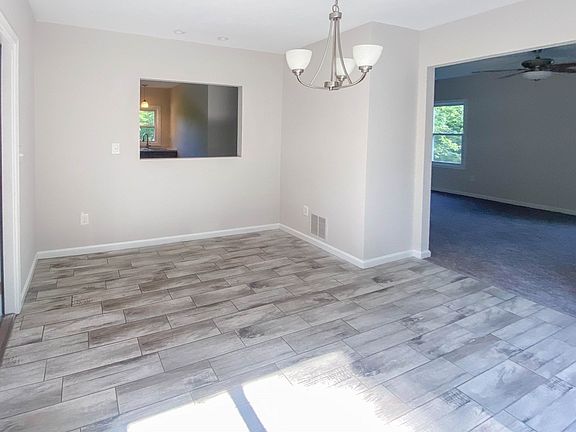 2nd image of 6 Carter St