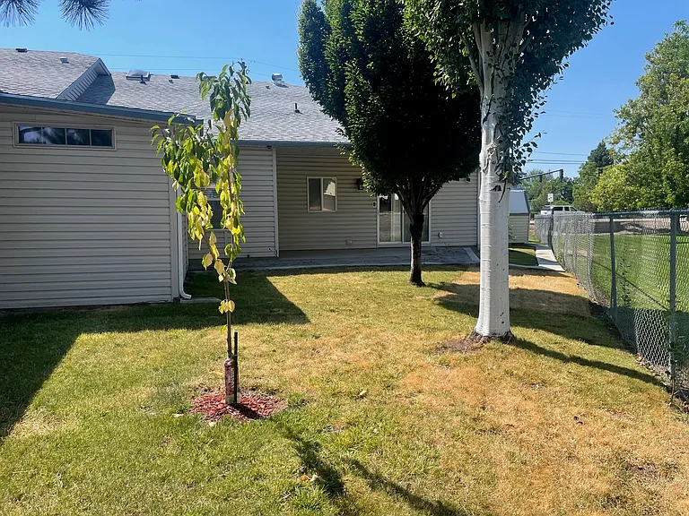 2078 S Orchard St — Photo 20