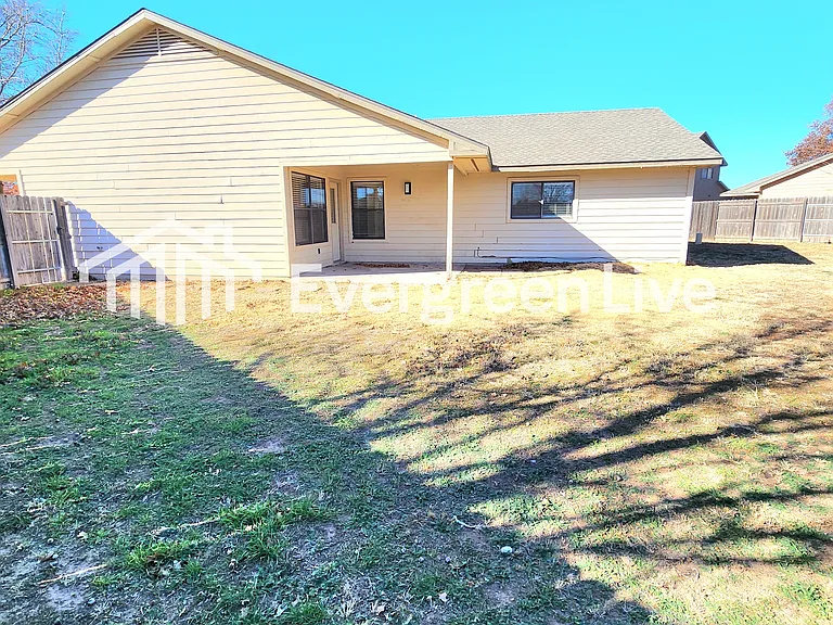 2102 Santa Clara Ct — Photo 20