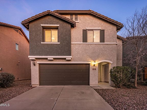 2nd image of 2819 N DAISY Drive