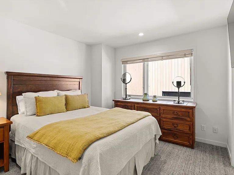 1006 E Hyman Ave #B — Photo 15