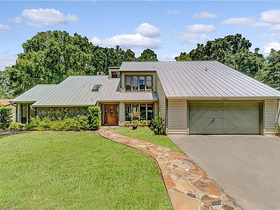2nd image of 14439 Wadsworth Dr