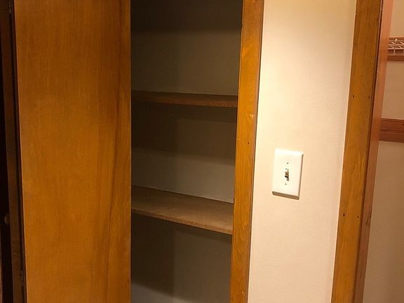 5th image of 1846 Oak Park Ave #B