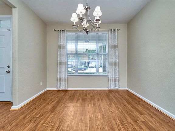 Dining Room w/Butlers Pantry