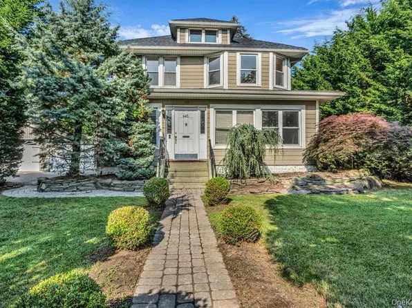 643 Deer Park Avenue, Babylon, NY 11702