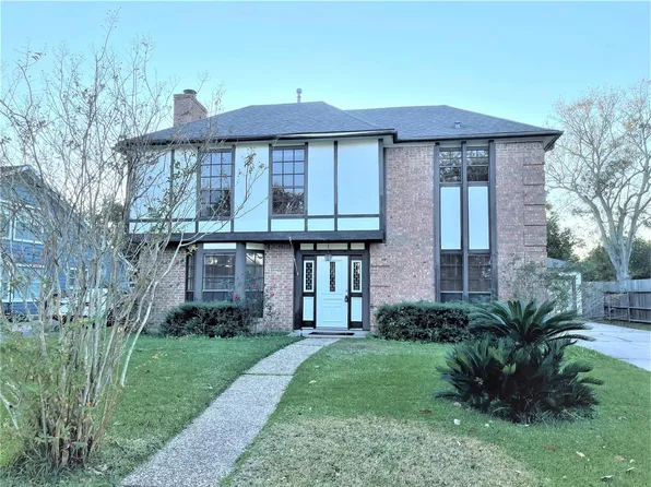 15414 Woodhorn Dr, Houston, TX 77062