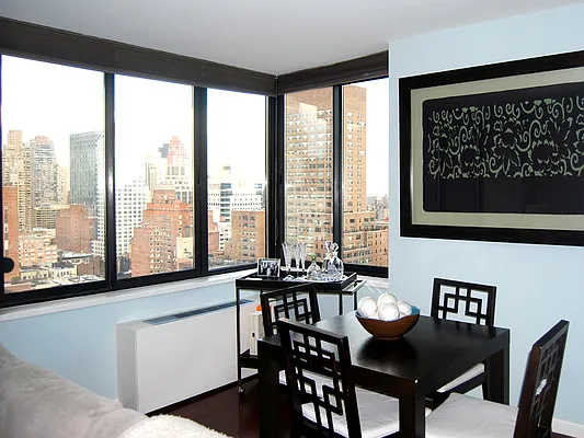 Sold by Sotheby's International Realty | media 1