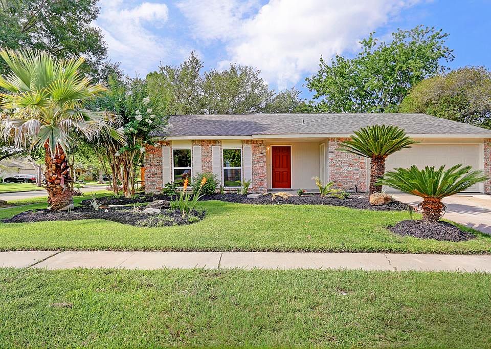 1st image of 2003 Crestmont Cir
