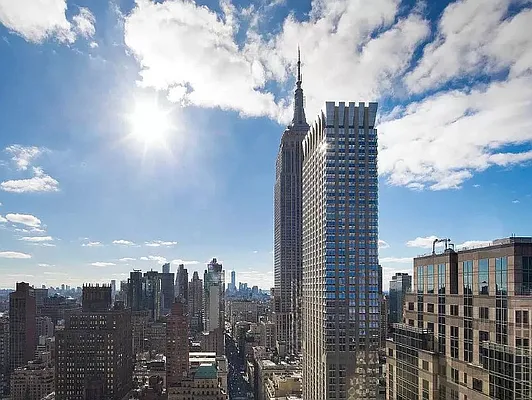 Rented by AVENUE 8 INC | media 8