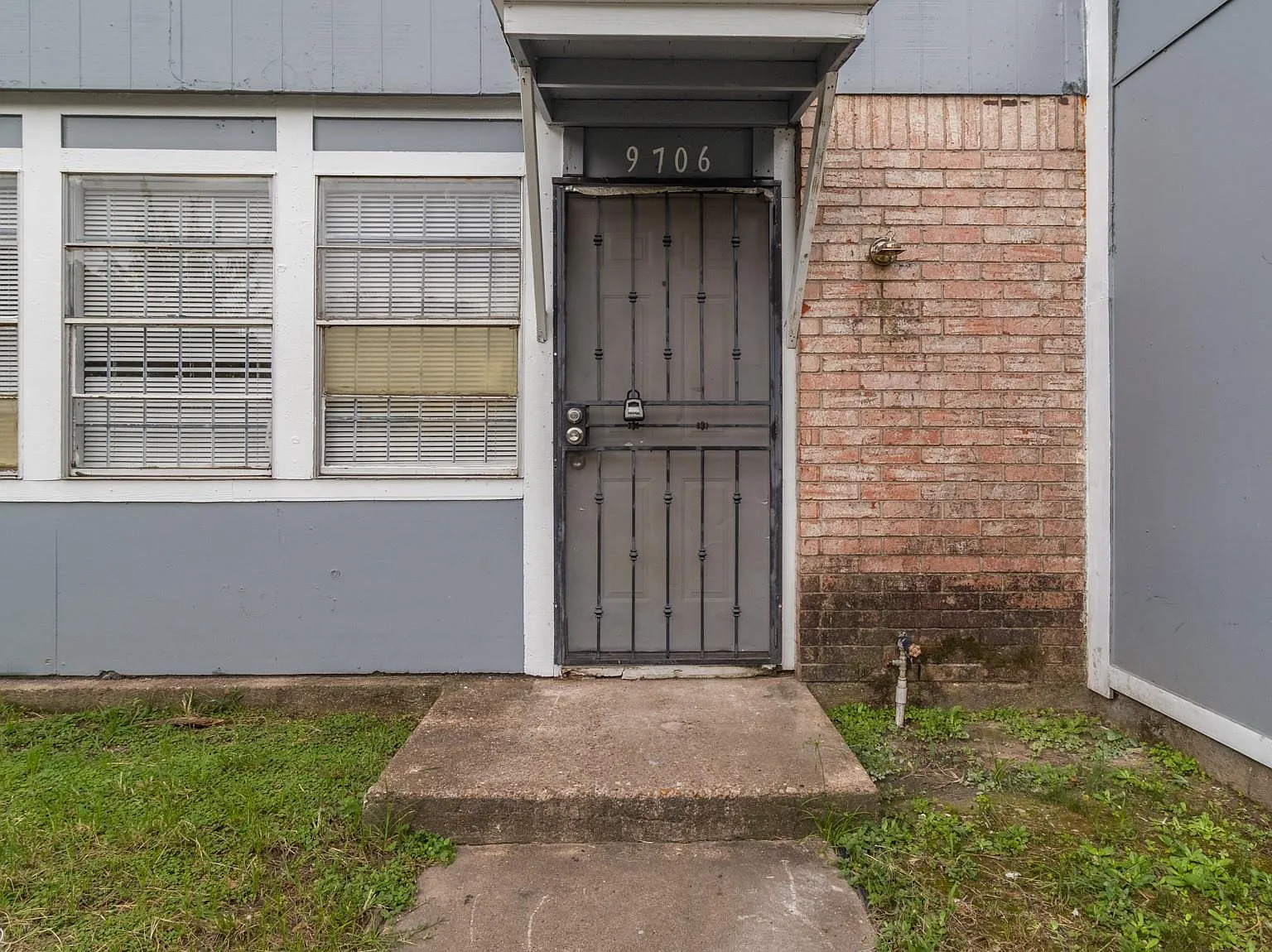 3 bed, 2.5 bath, 1104 sqft, $1,200 — Photo 2