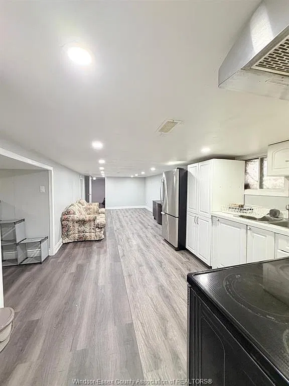 2 bed, $1,200 — Photo 4