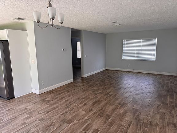 4th image of 12260 Delaware Woods Ln
