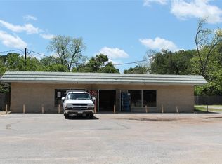 402 S Magnolia St, Woodville, TX 75979