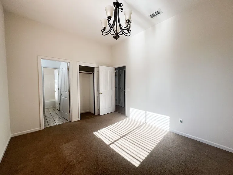 9721 Toscano Dr — Photo 21