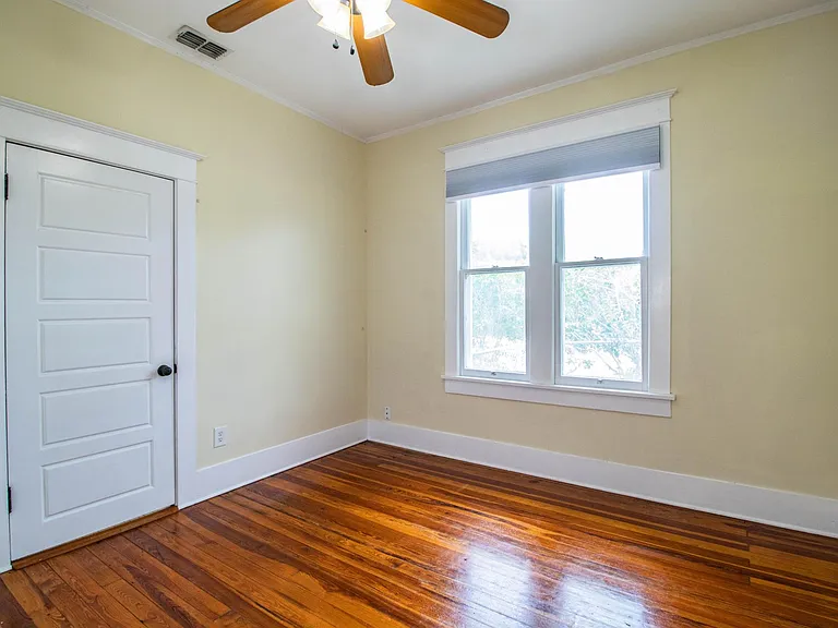 412 E Tillman Ave — Photo 21