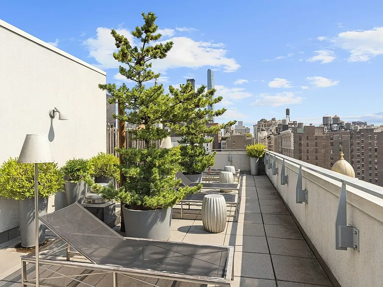 125 W 21st St #5B — Photo 8