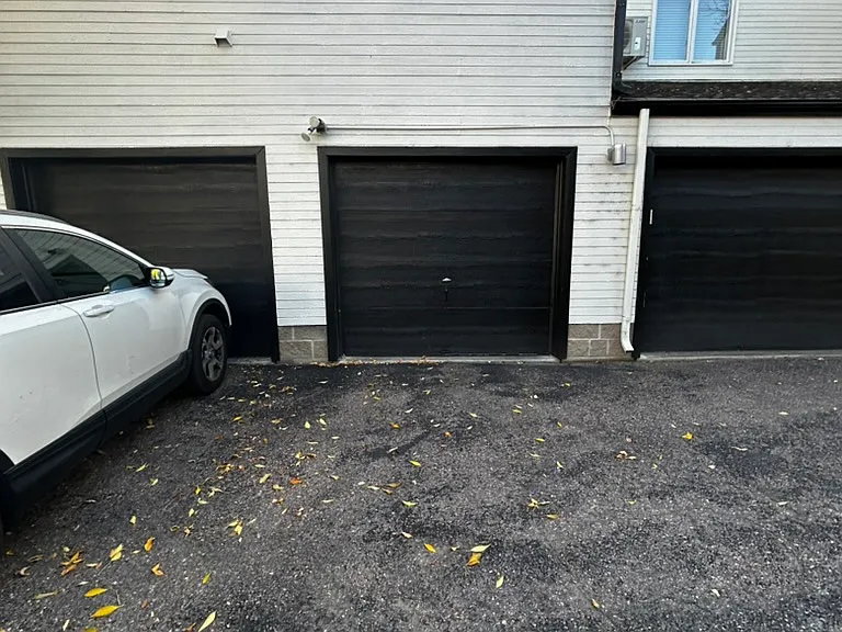 2113 Walnut St #8 — Photo 3