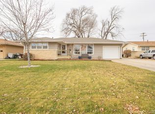 2086 Highland Ave, Salina, KS 67401