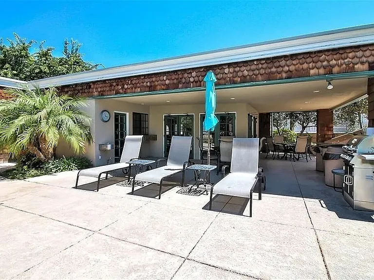 8840 Villa La Jolla Dr #221 — Photo 17