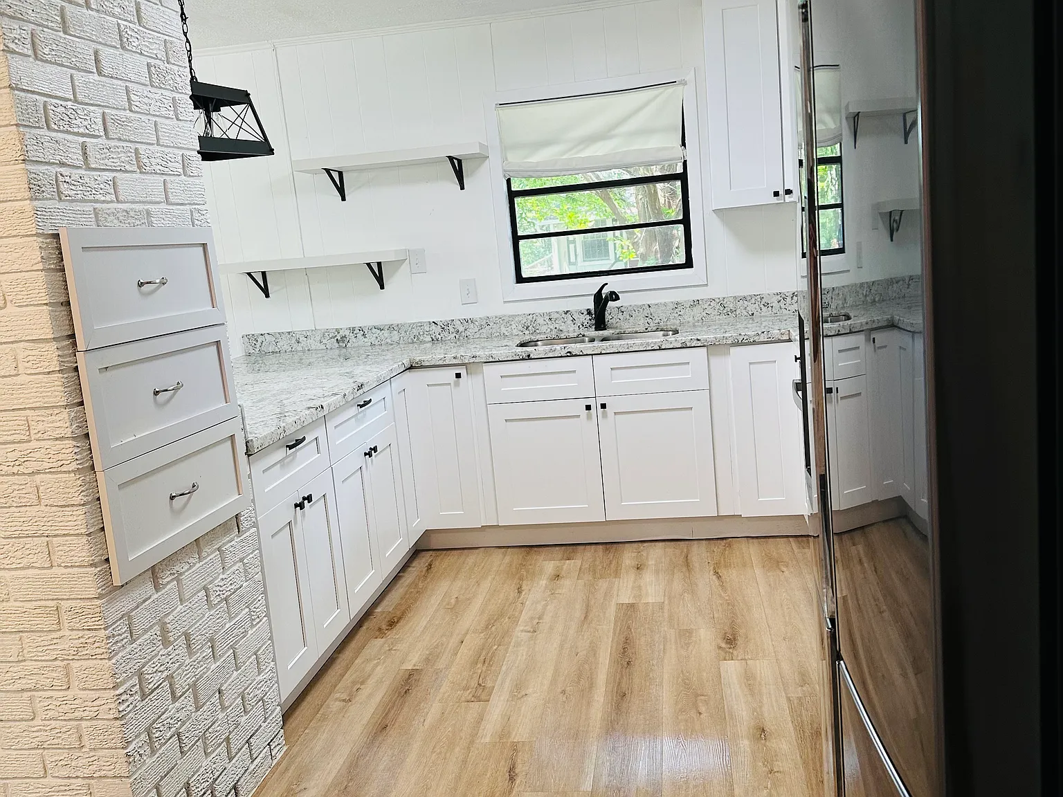 123 Shady Grove Ave — Photo 4