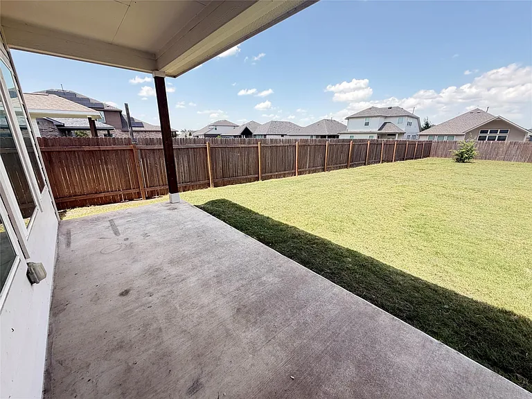 1104 Whippletree Trl — Photo 29
