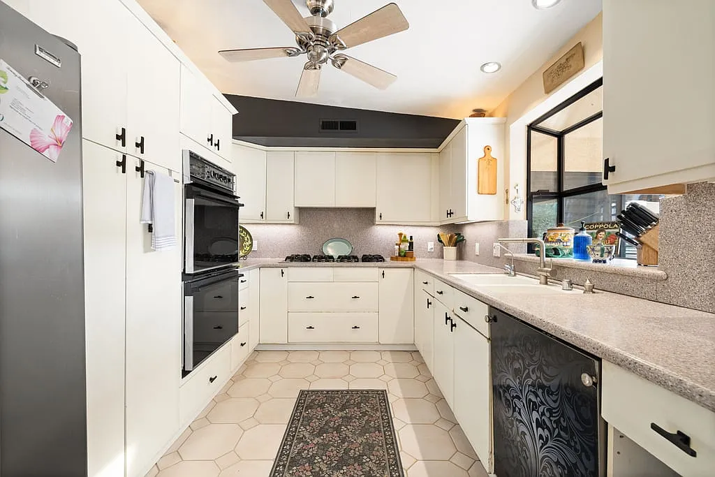 74681 Peppertree Dr — Photo 3