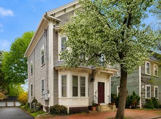 126 1/2 Federal St, Salem, MA 01970