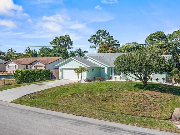 2nd image of 661 SE Delancey Lane