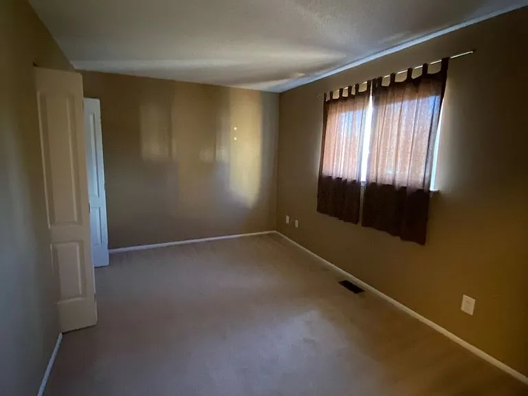 1324 Sierra Dr — Photo 10