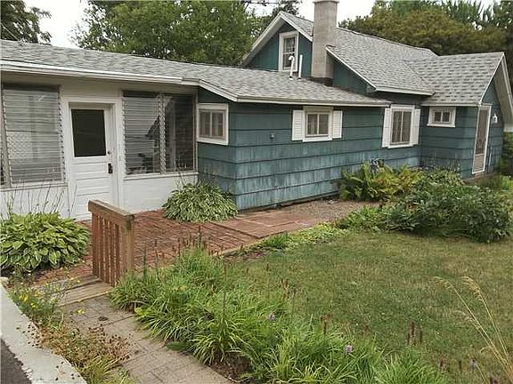 3rd image of 4629 Mayflower Dr