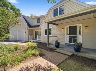 5 Locust St, North Reading, MA 01864