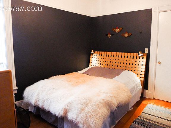 3rd image of 726 President St #3