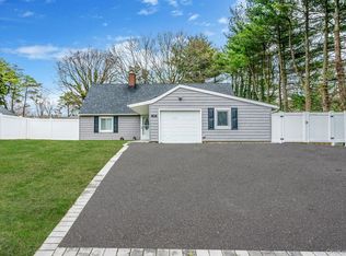 157 Serpentine Lane, Islandia, NY 11749