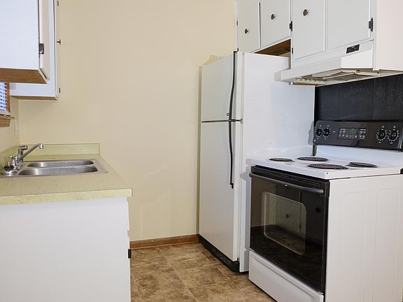 5th image of 2507 Oakland Ave #B